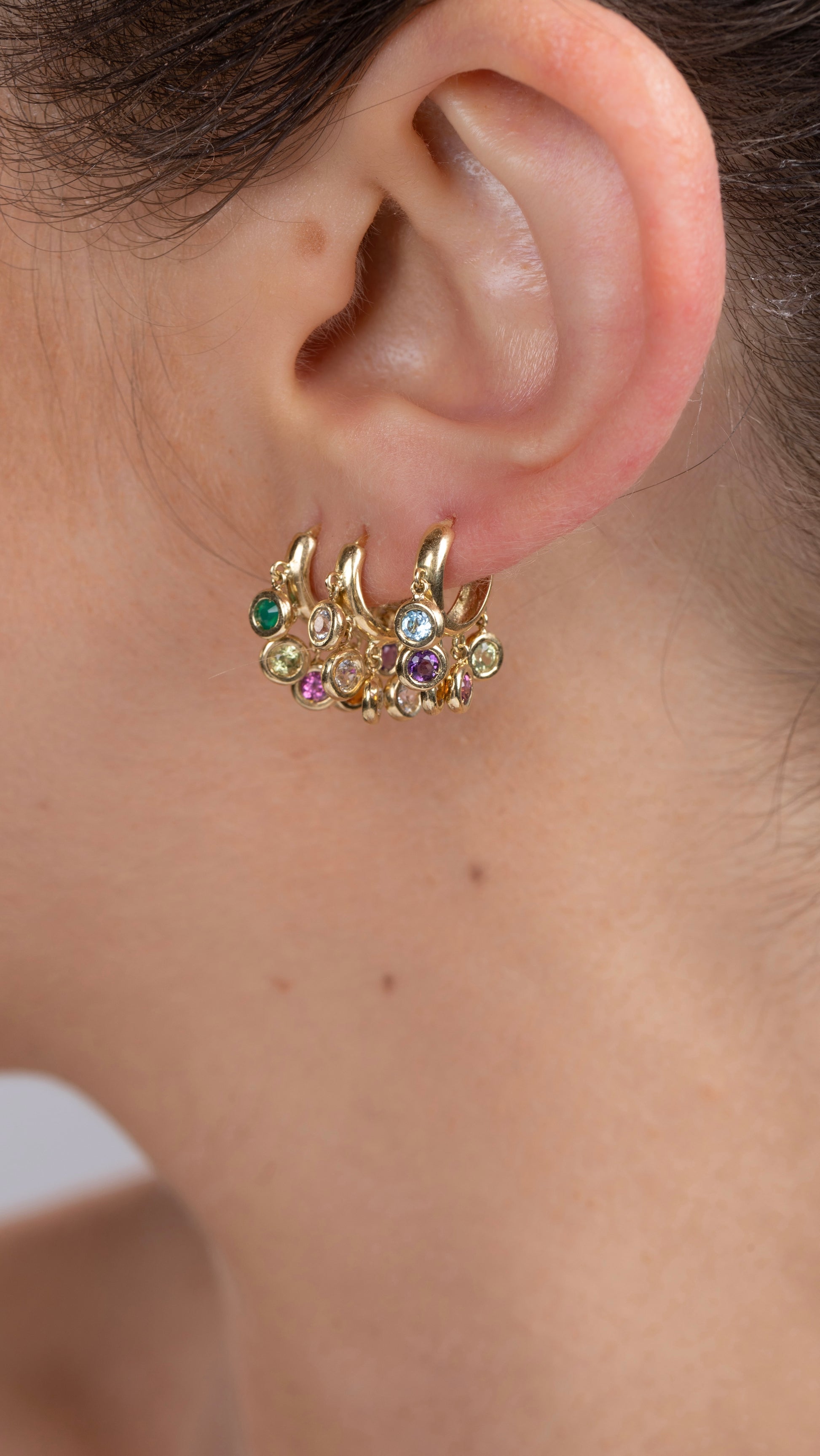 Argola Lola Colorida Ouro Amarelo Multipedras