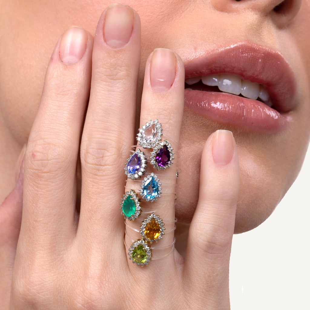 Anel Tita Topázio Azul Ouro Amarelo