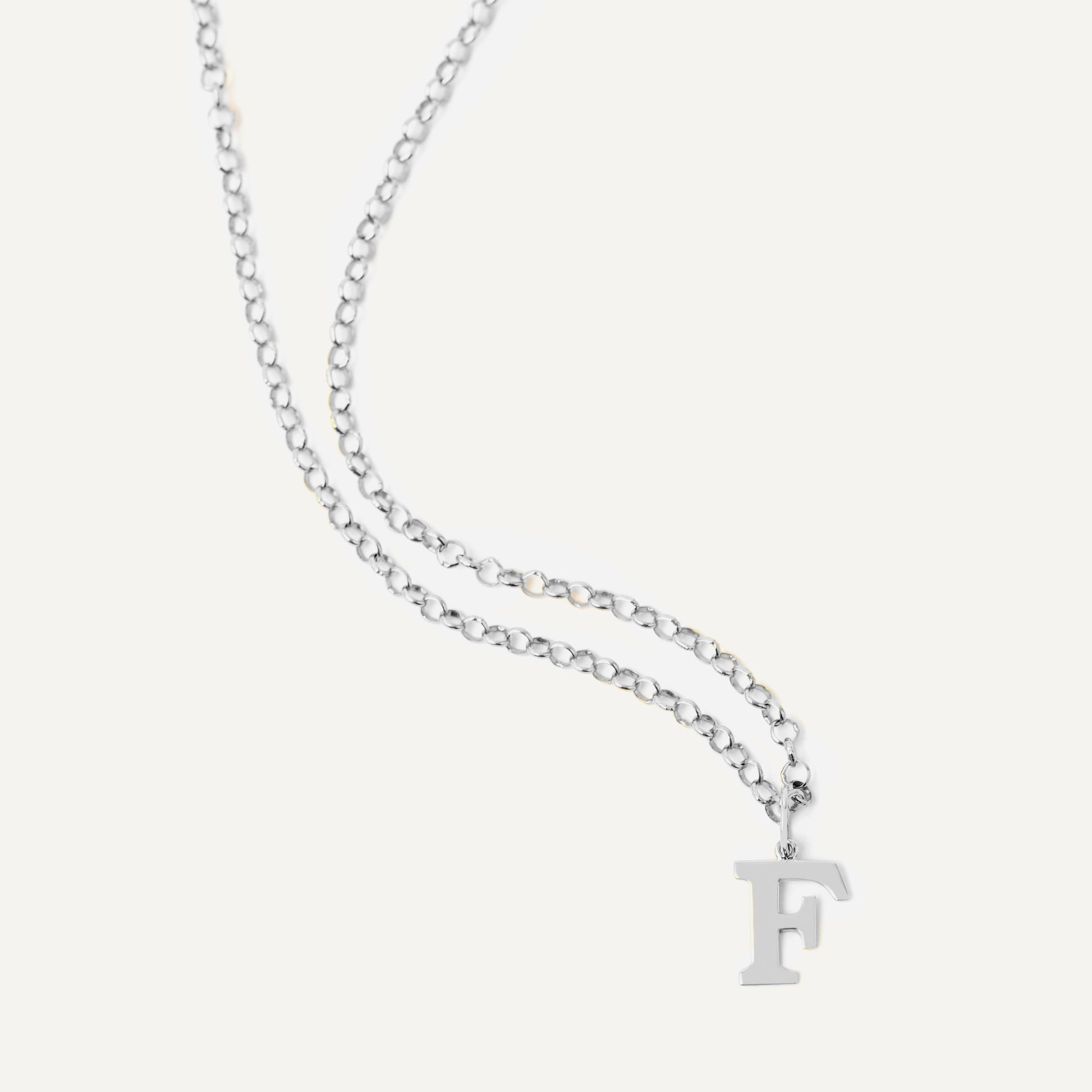 Pingente Inicial Serifa Ouro Branco