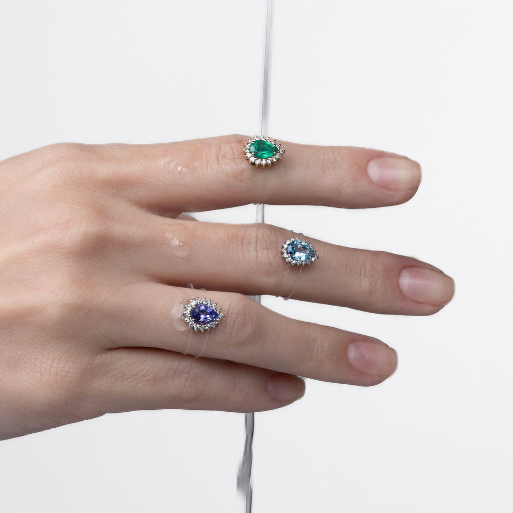 Anel Tita Topázio Azul Ouro Amarelo