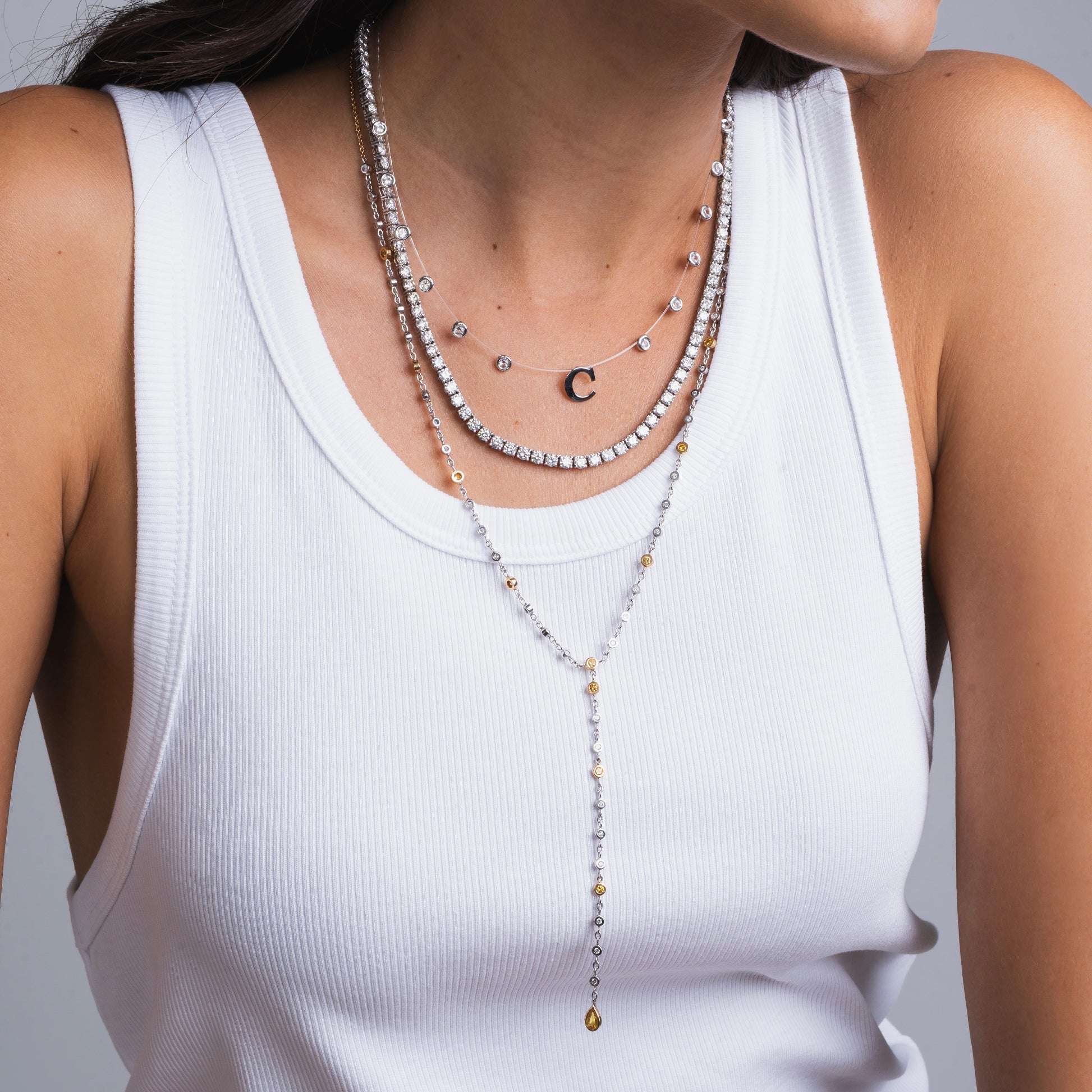 Colar Lola Inicial Incolor Ouro Branco