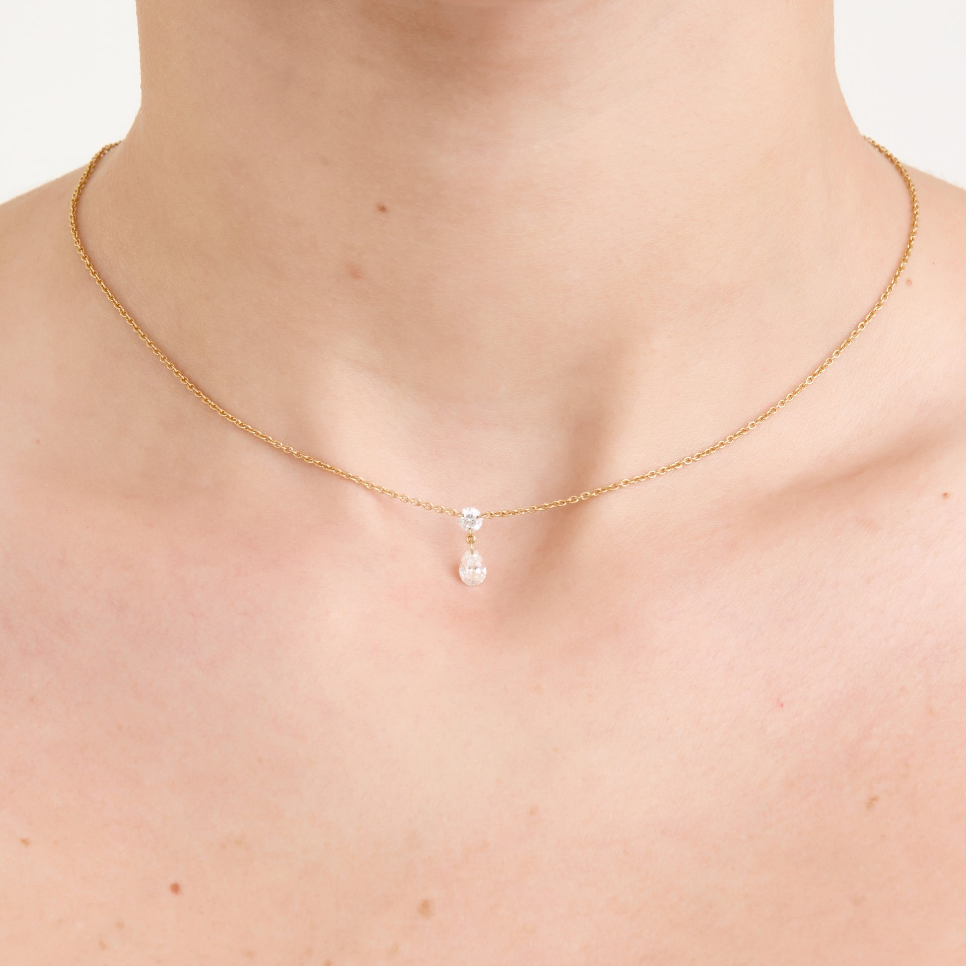 Colar Floating Diamond Duplo Ouro Branco