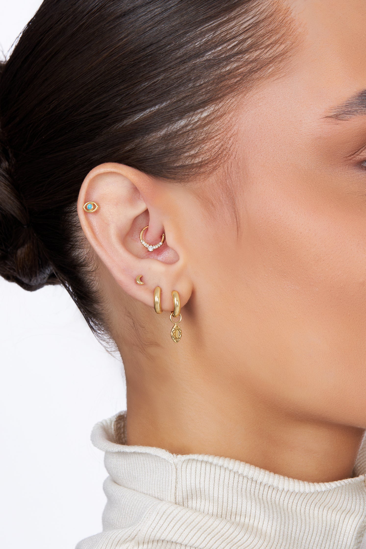 Piercing Meia Lua Ouro Amarelo