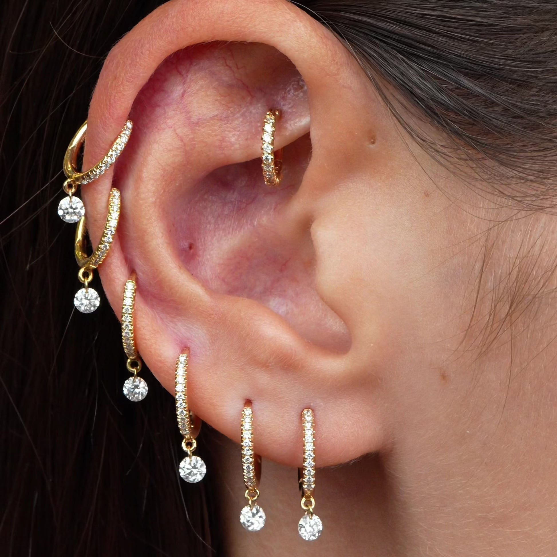 Argola Pavê Floating Diamond