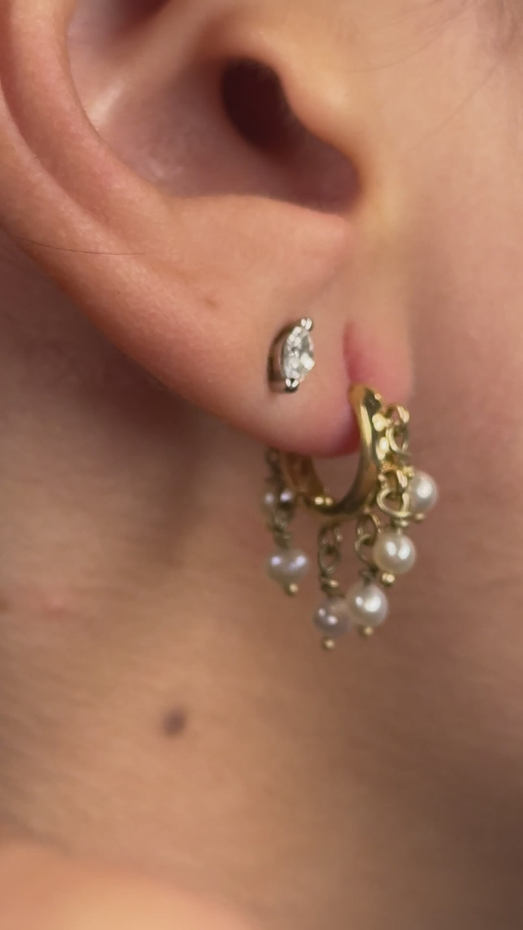 Argola Nina Ouro Branco Pérola